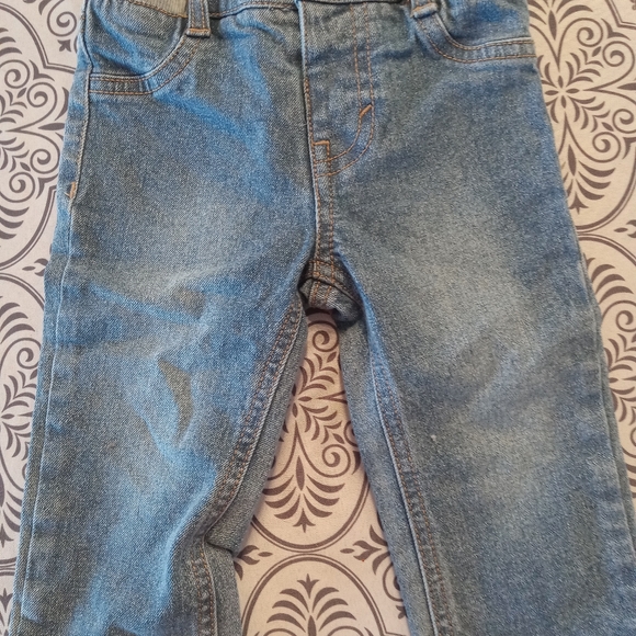 6 to 12 months Levi jeans - Picture 3 of 3